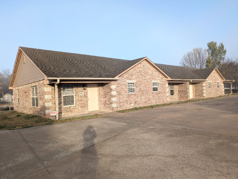 417 S Vine St #C - Photo 2 of 16