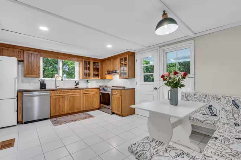 560 Prospect Ave - Photo 6 of 20