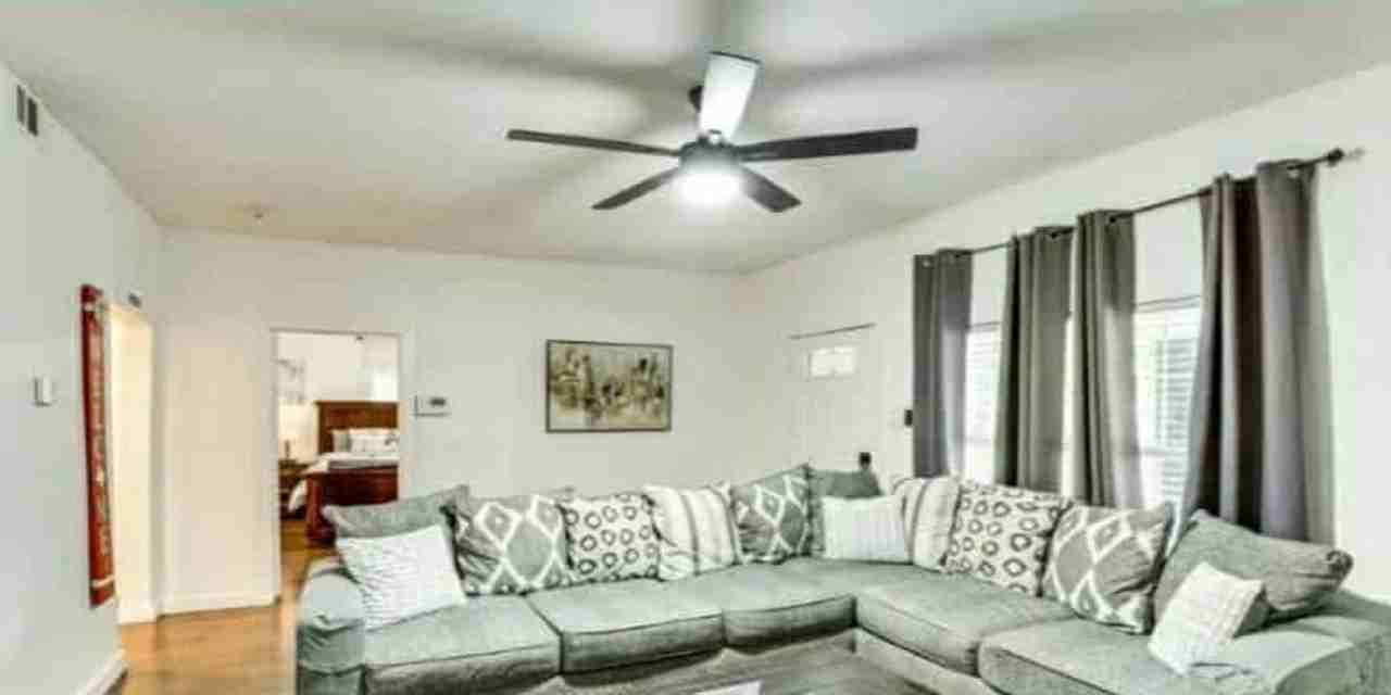 401 N Polk St - Photo 3 of 20