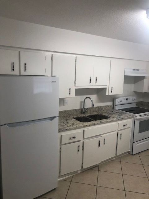 2311 53rd Ave W #2311 - Photo 3 of 10