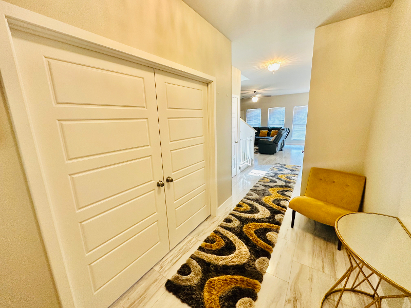 100 Grand Vista Ct - Photo 3 of 8