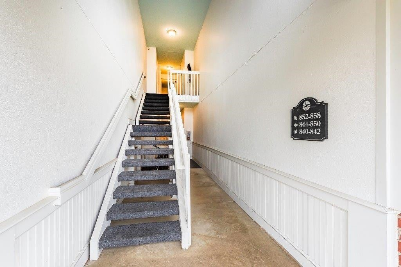 854 W Summerfield Glen Cir #116 - Photo 2 of 20