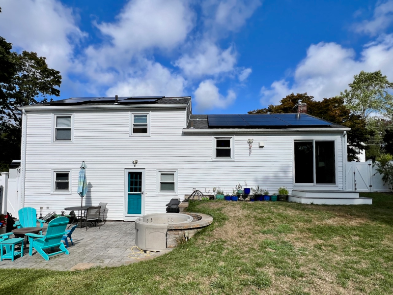 246 Kenyon Ave - Photo 3 of 13
