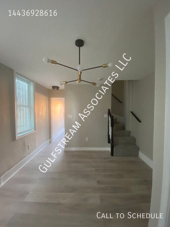 1012 N Warwick Ave - Photo 2 of 11