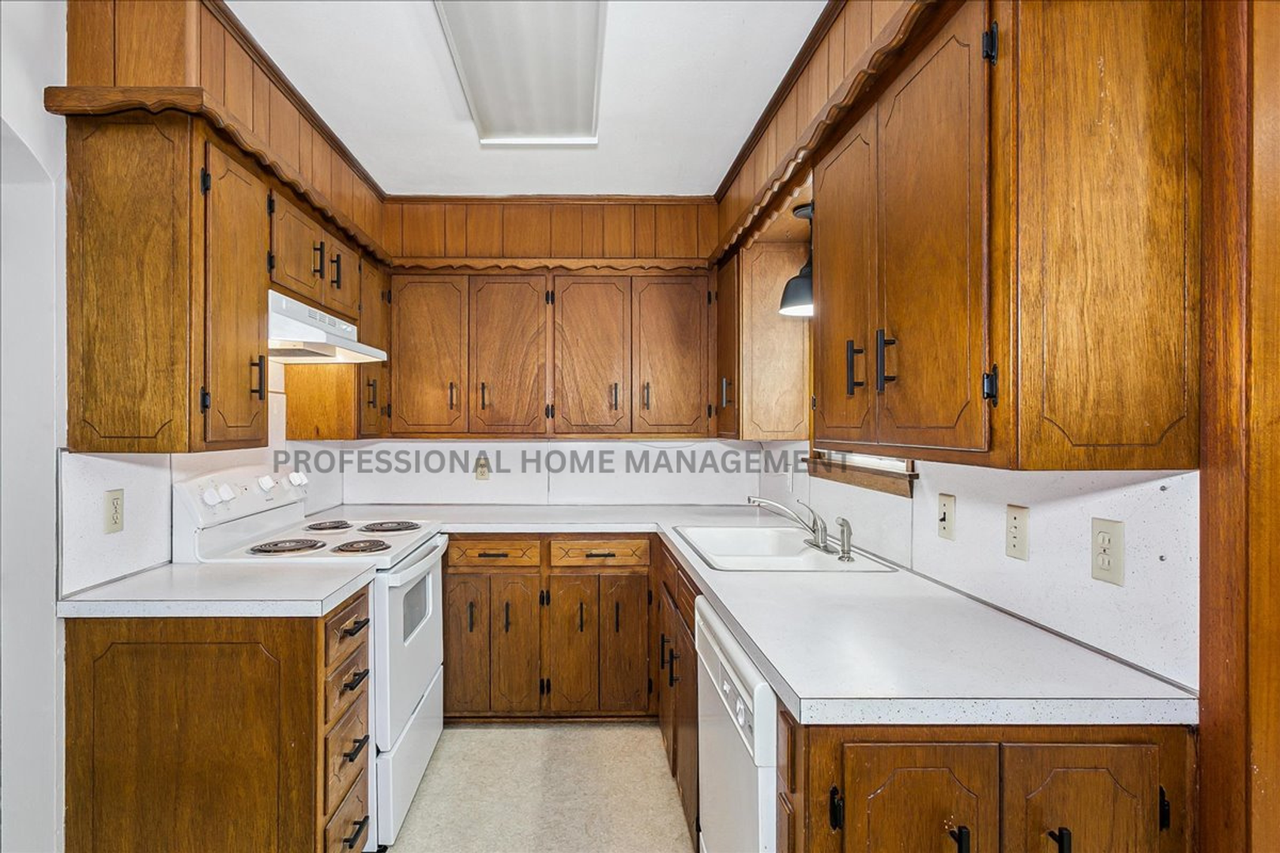 4041 E Bellaire St - Photo 2 of 19