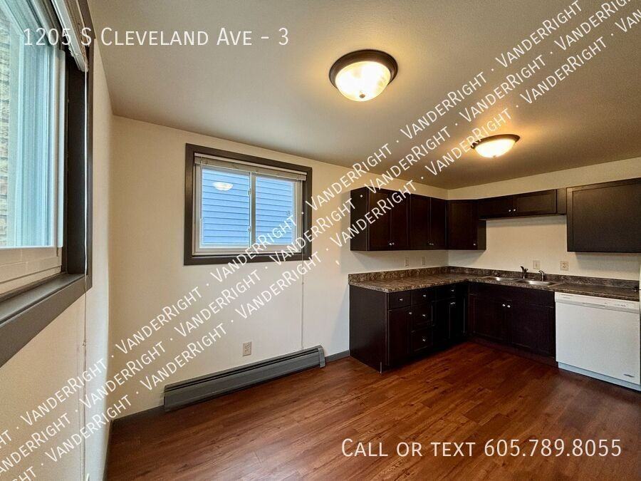 1205 South Cleveland Avenue #3 - Photo 4 of 12