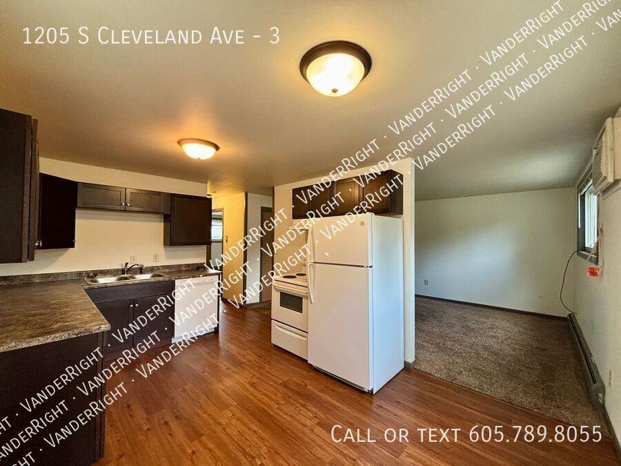 1205 South Cleveland Avenue #3 - Photo 5 of 12