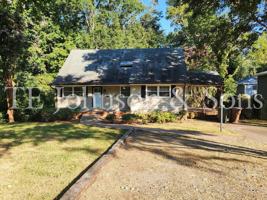 featured image of 2504 W Cornwallis Dr