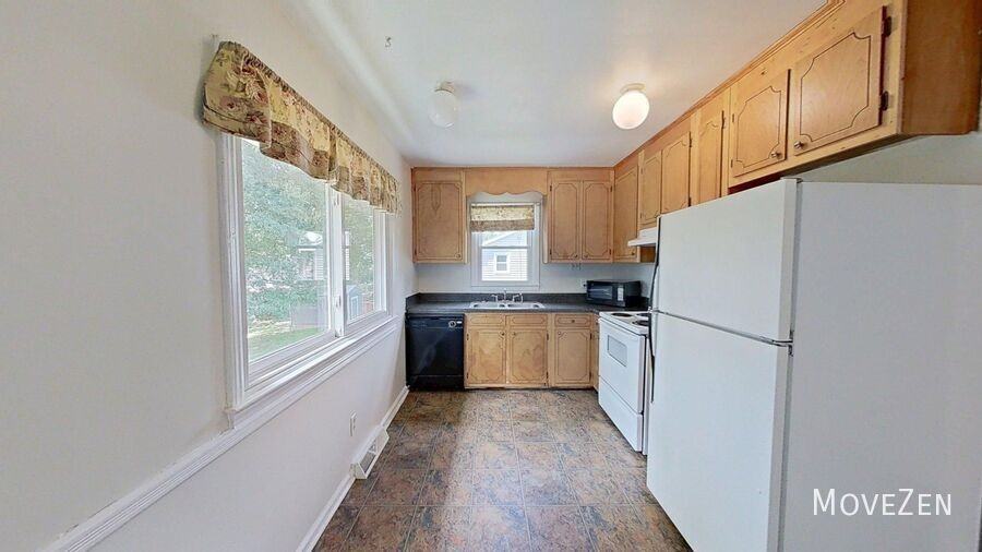 1308 Juniper St - Photo 3 of 28