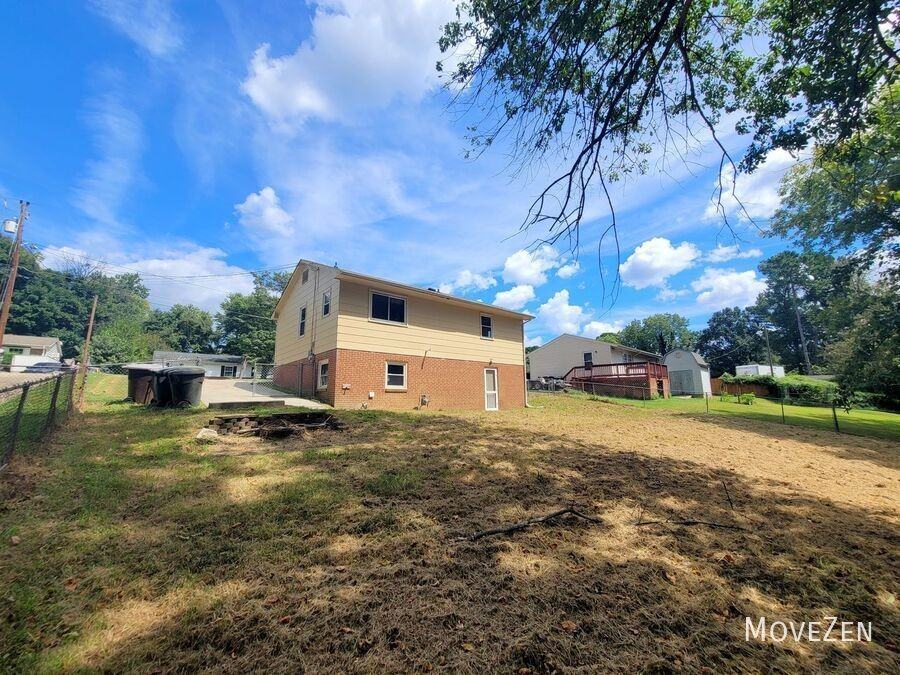 1308 Juniper St - Photo 2 of 28