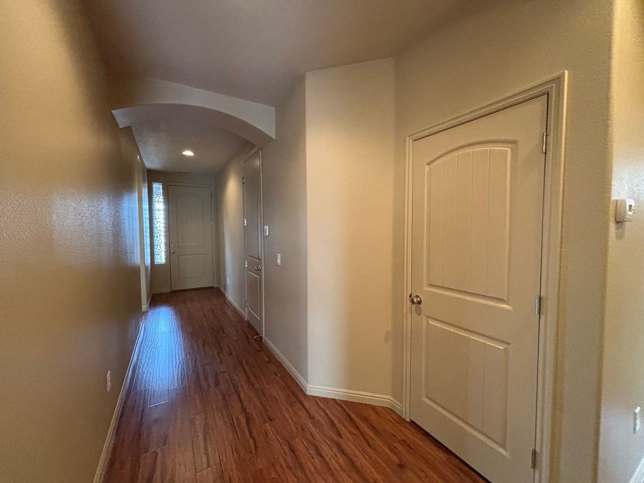 960 N Silver Lode Ave - Photo 3 of 38