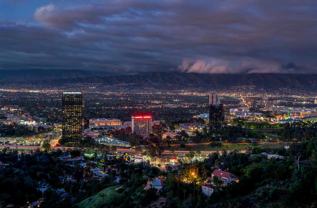 Hollywood Hills, tree lined street, perfect Mid - Photo 1 of 1