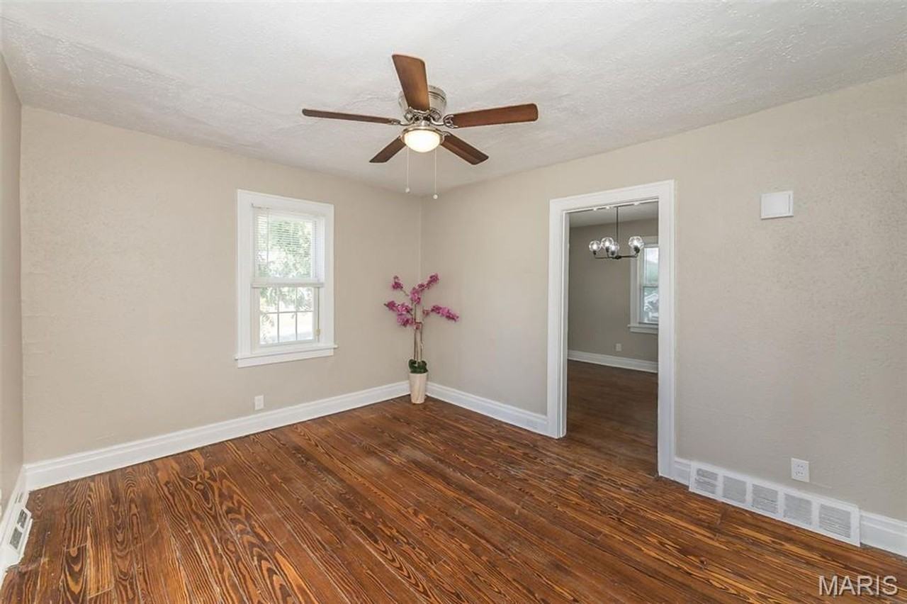 2252 Dawes Pl - Photo 2 of 16