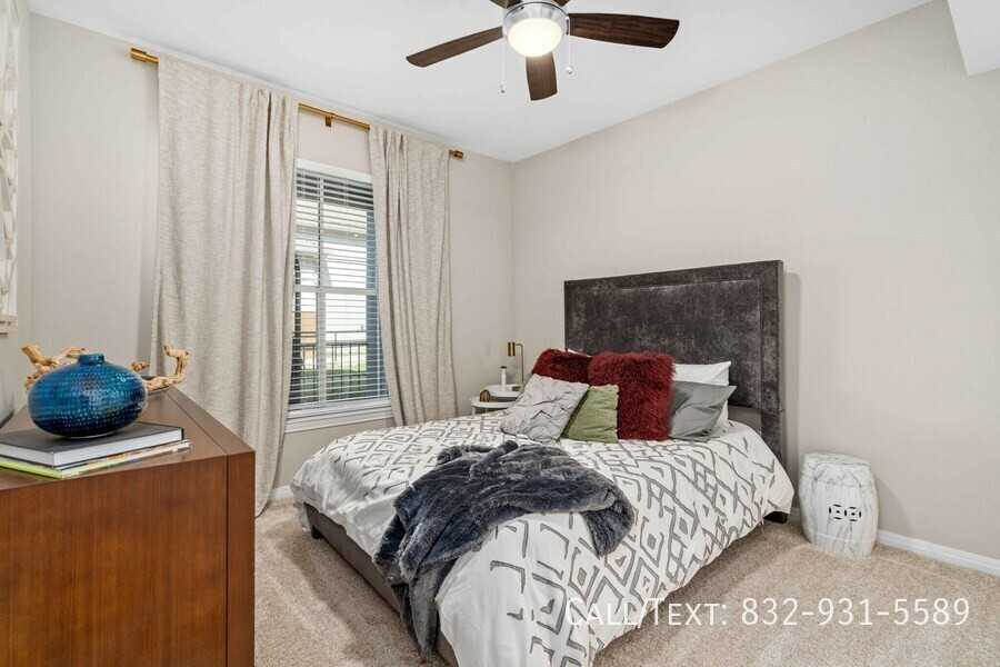 2687 Yorktown St #GMU - Photo 7 of 12