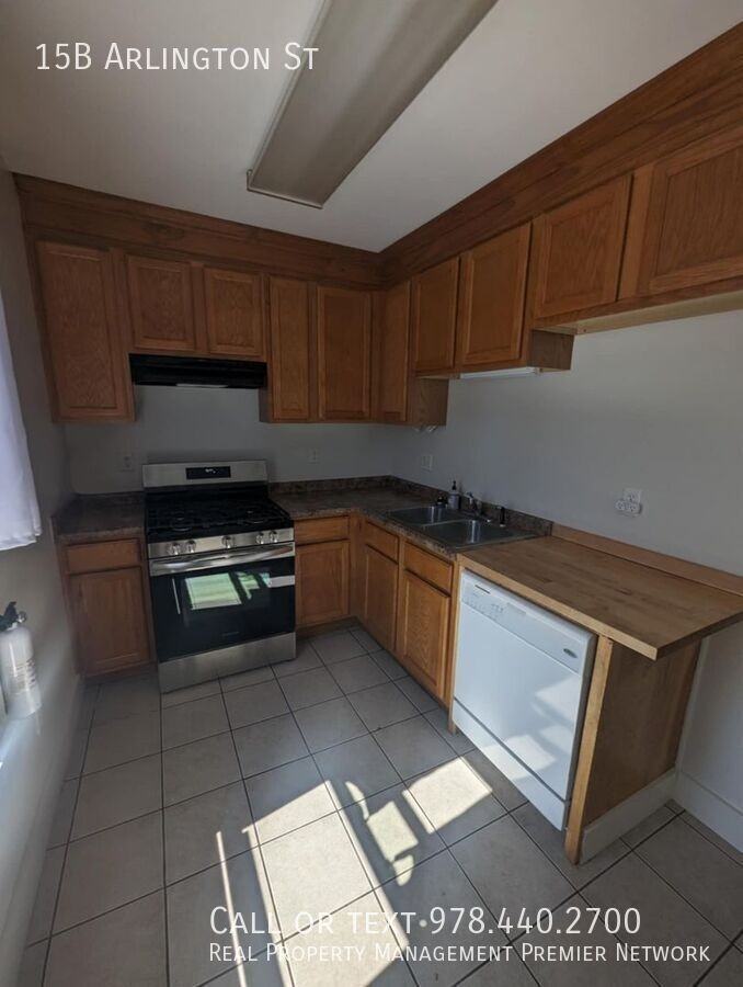 15B Arlington St - Photo 3 of 11