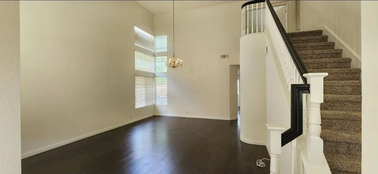 25971 Miramonte Dr - Photo 2 of 18