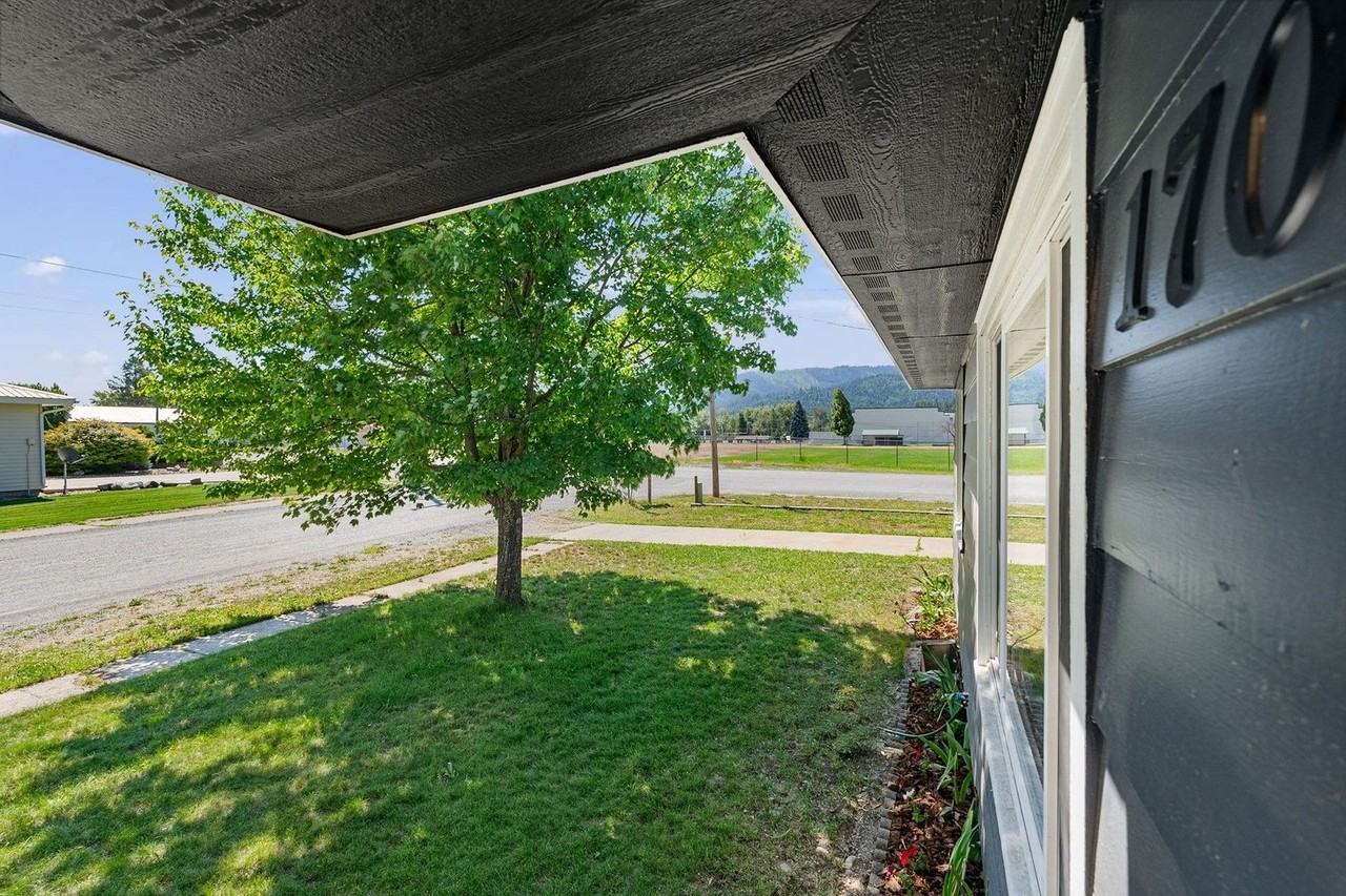 170 10th St - Photo 2 of 29