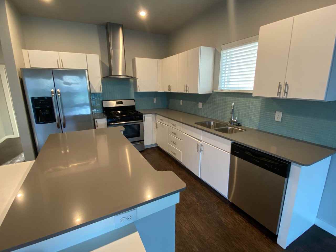 17612 Hampton Park Drive #A - Photo 7 of 34