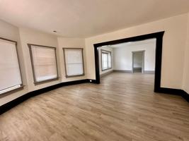 featured image of 2907 E Jackson Ave