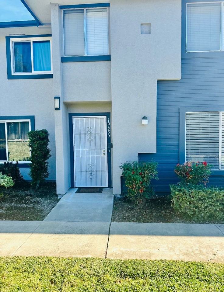 10635 Aristocrat Ct - Photo 2 of 48