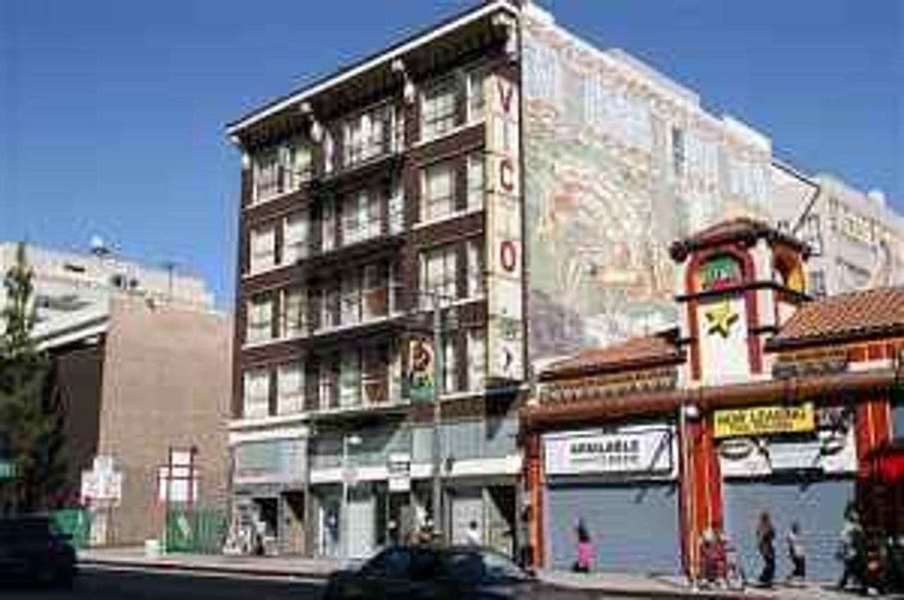 Victor Clothing Apartments - Photo 4 of 8