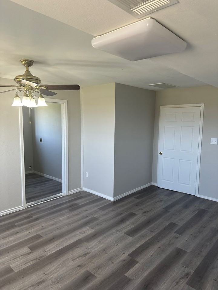 8280 State Highway 78 N #2 - Photo 7 of 21