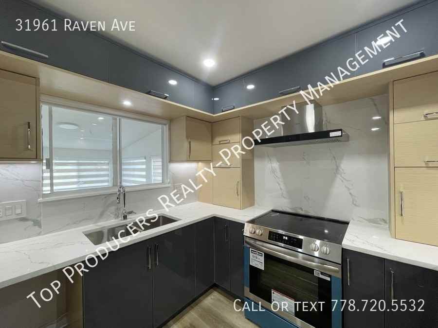 31961 Raven Ave - Photo 2 of 21