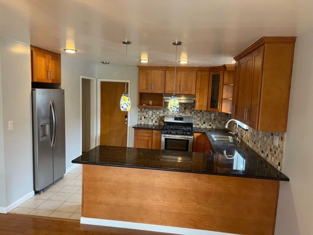 1138 London Ave - Photo 3 of 17