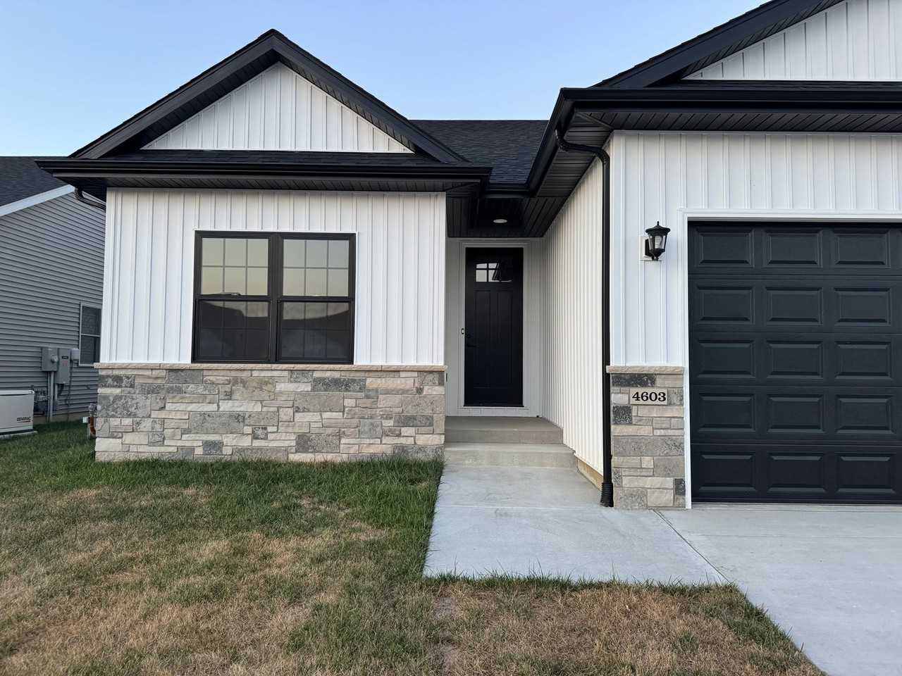 4603 Lasalle Ct - Photo 2 of 31