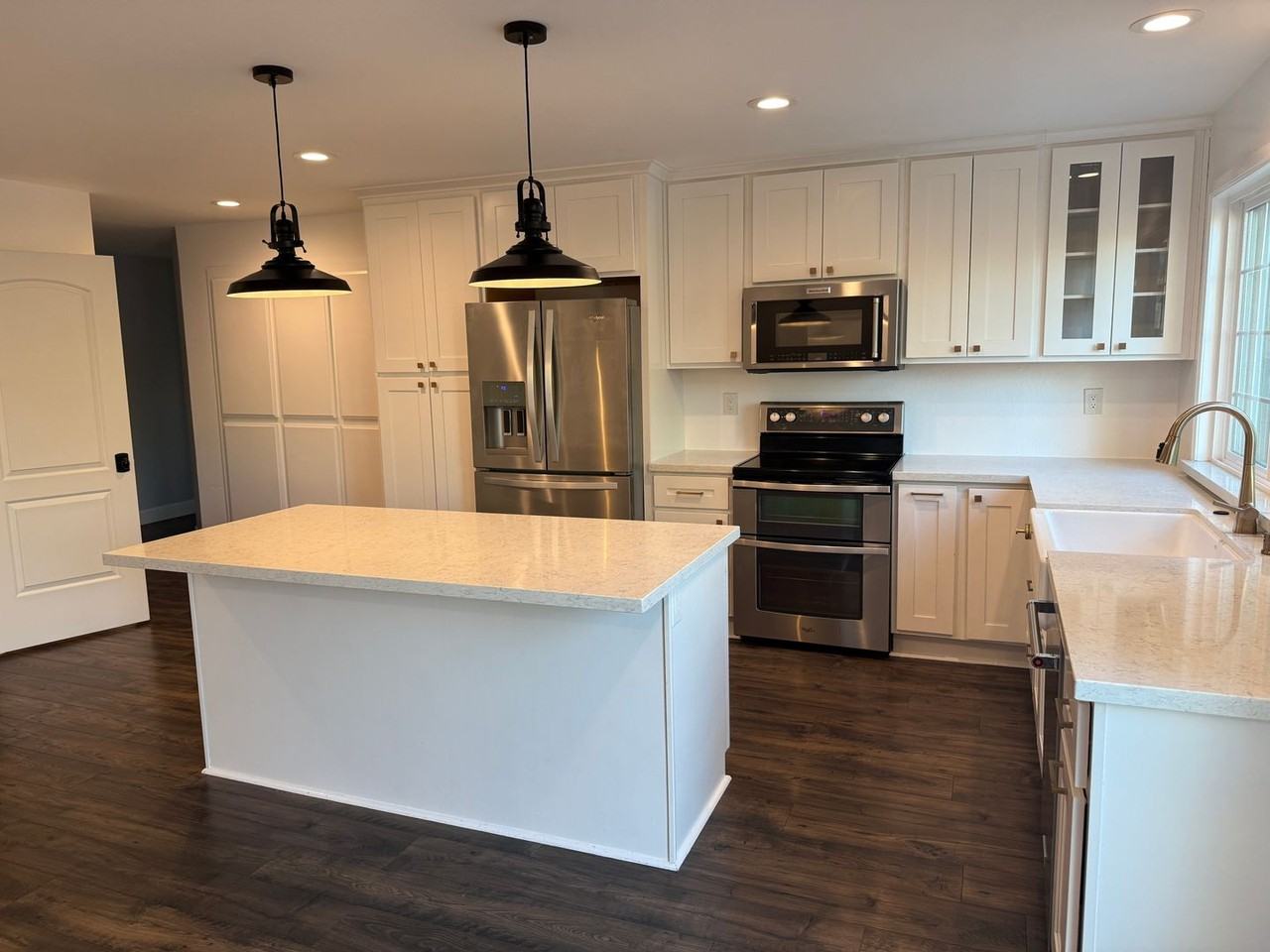 649 Gaundabert Ln - Photo 3 of 16