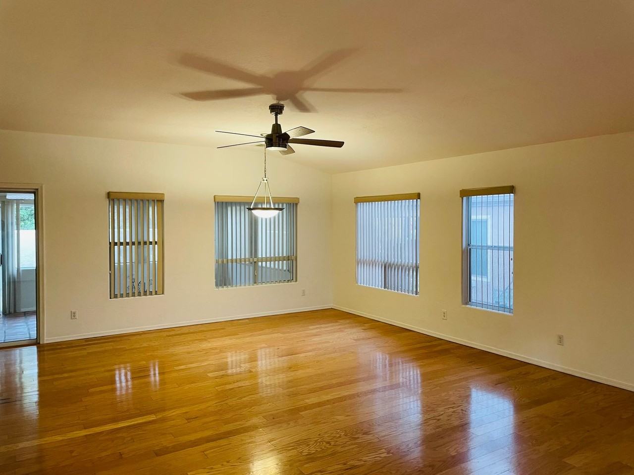 5104 E Sage Springs Dr - Photo 3 of 17