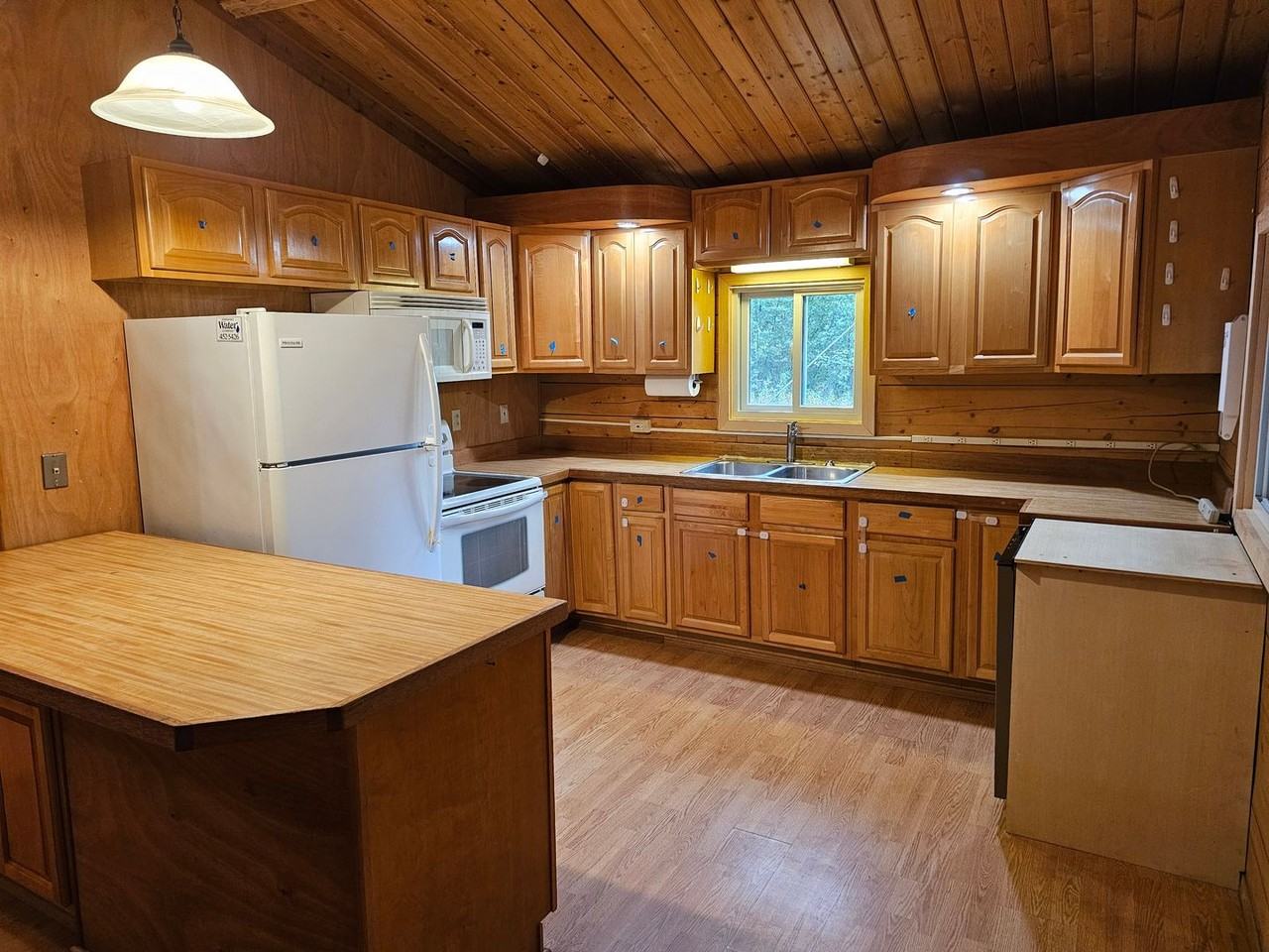 1115 Chickadee Loop - Photo 2 of 9