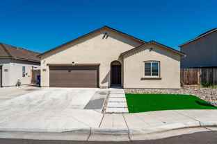 6644 E Dwight Ave - Photo 1 of 1