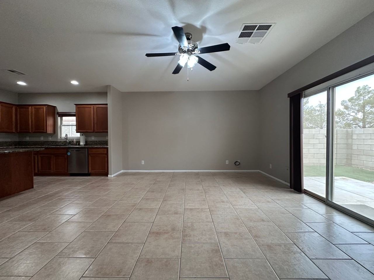 3821 Prespa Lake Ct - Photo 4 of 24