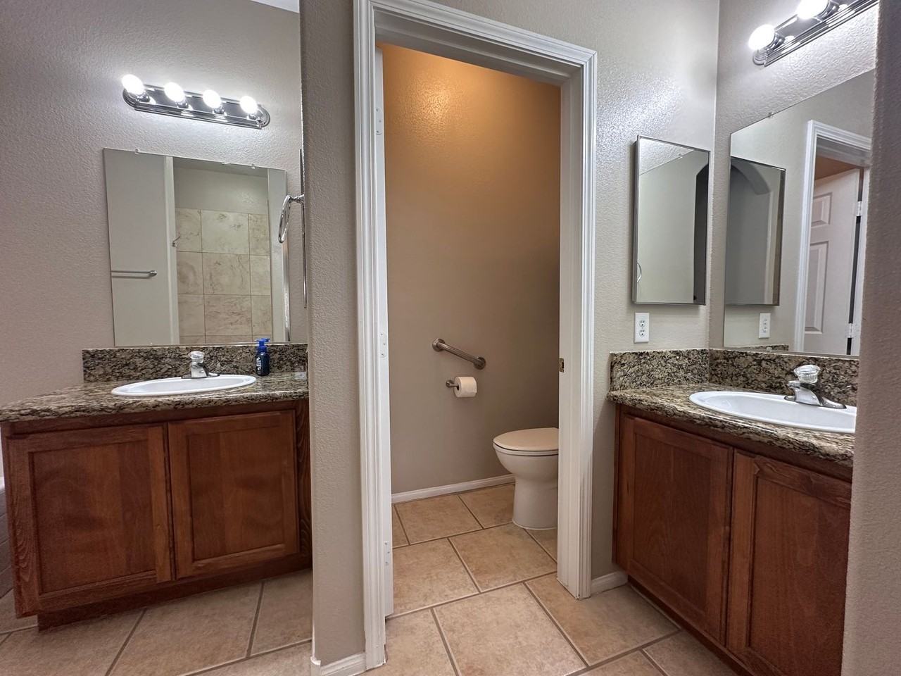3821 Prespa Lake Ct - Photo 5 of 24