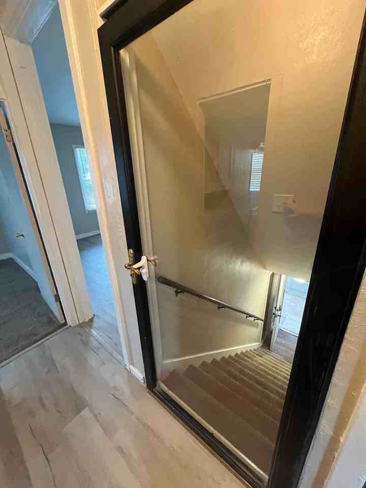 116 West Beech Street - Photo 7 of 9