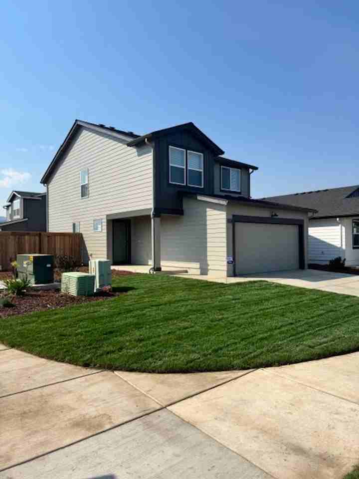 2705 Addysen Park Way - Photo 2 of 24