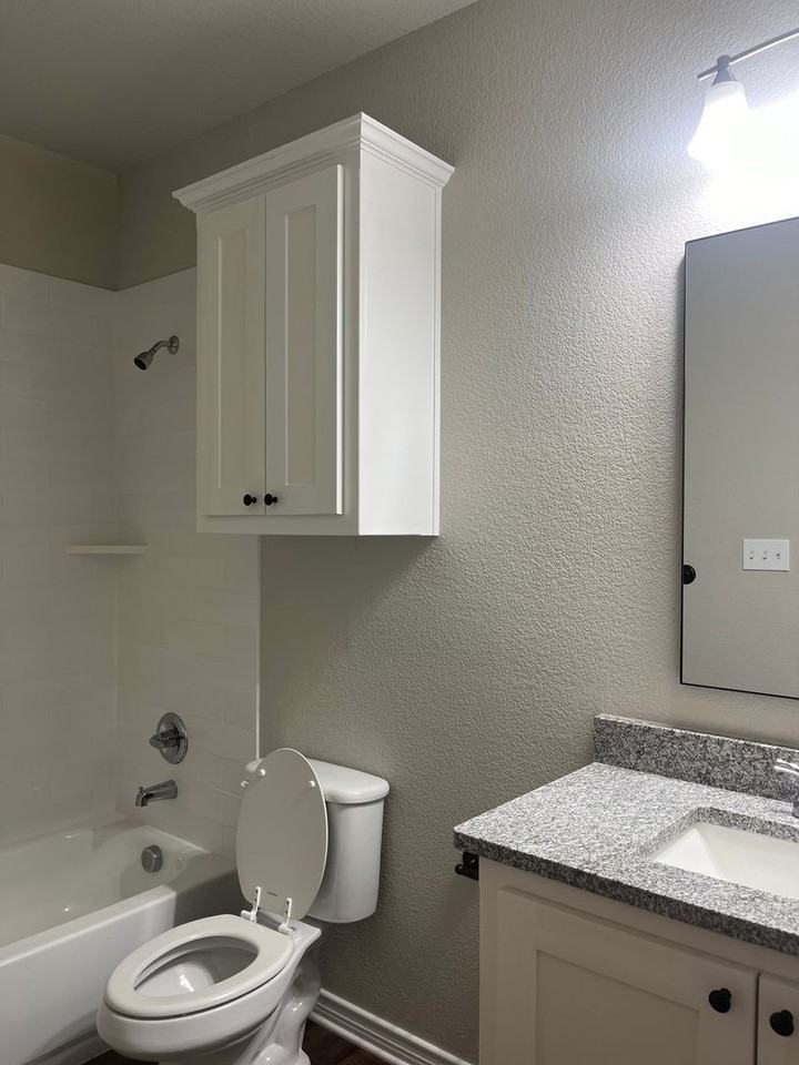 2601 Mission St - Photo 5 of 7