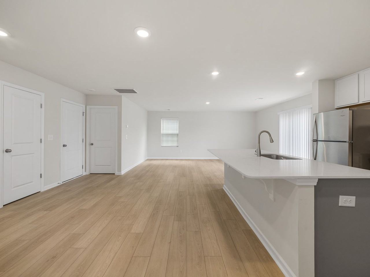 592 Wooden Duck St - Photo 7 of 41