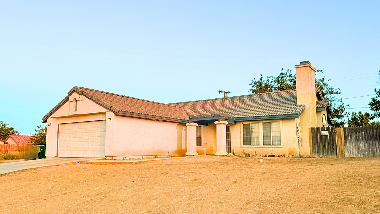 10172 Evelyn Ave - Photo 2 of 44