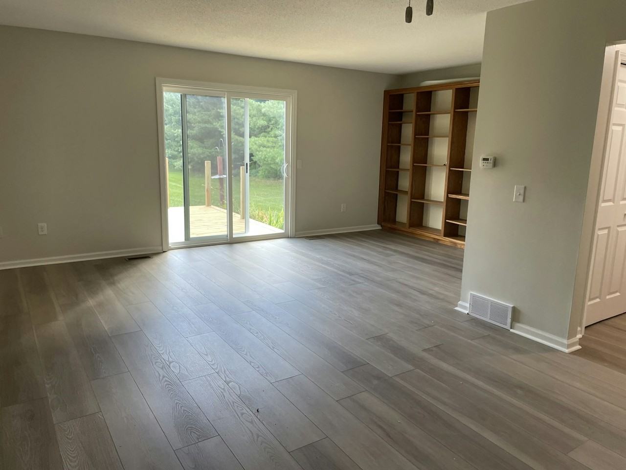 6317 South 12th Street - Photo 3 of 12