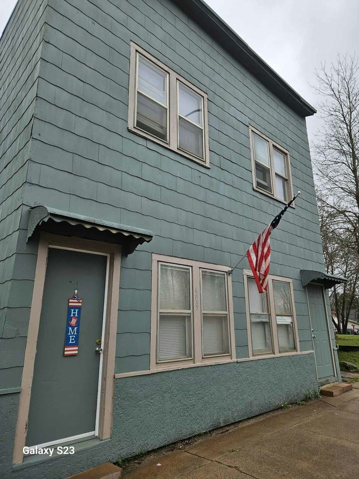 409 N 1st St, Unit 4 - Photo 3 of 8