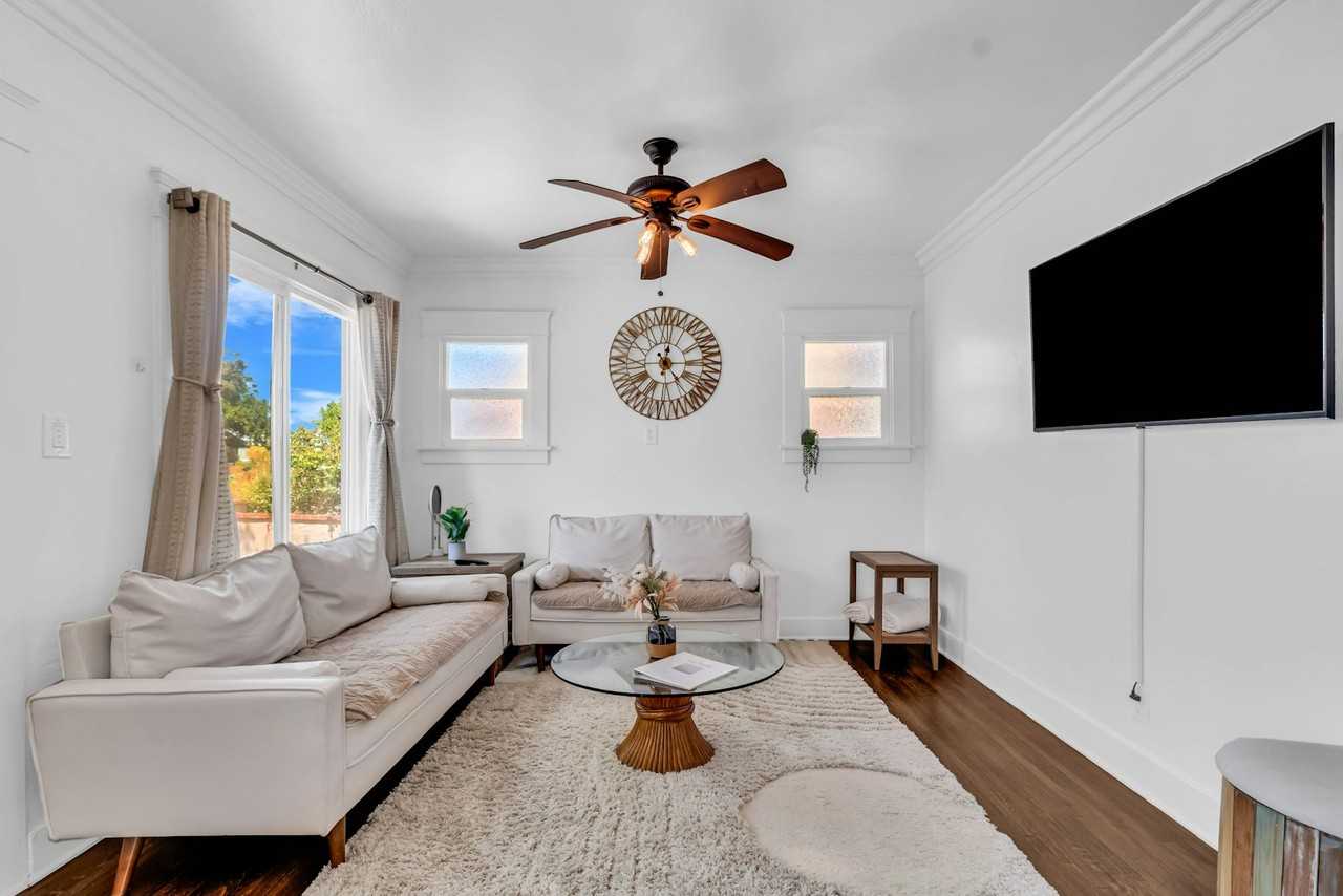 4239 Cherokee Avenue - Photo 2 of 22