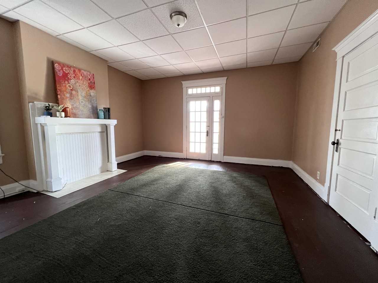 206 - 208 Walnut Street - Photo 5 of 10