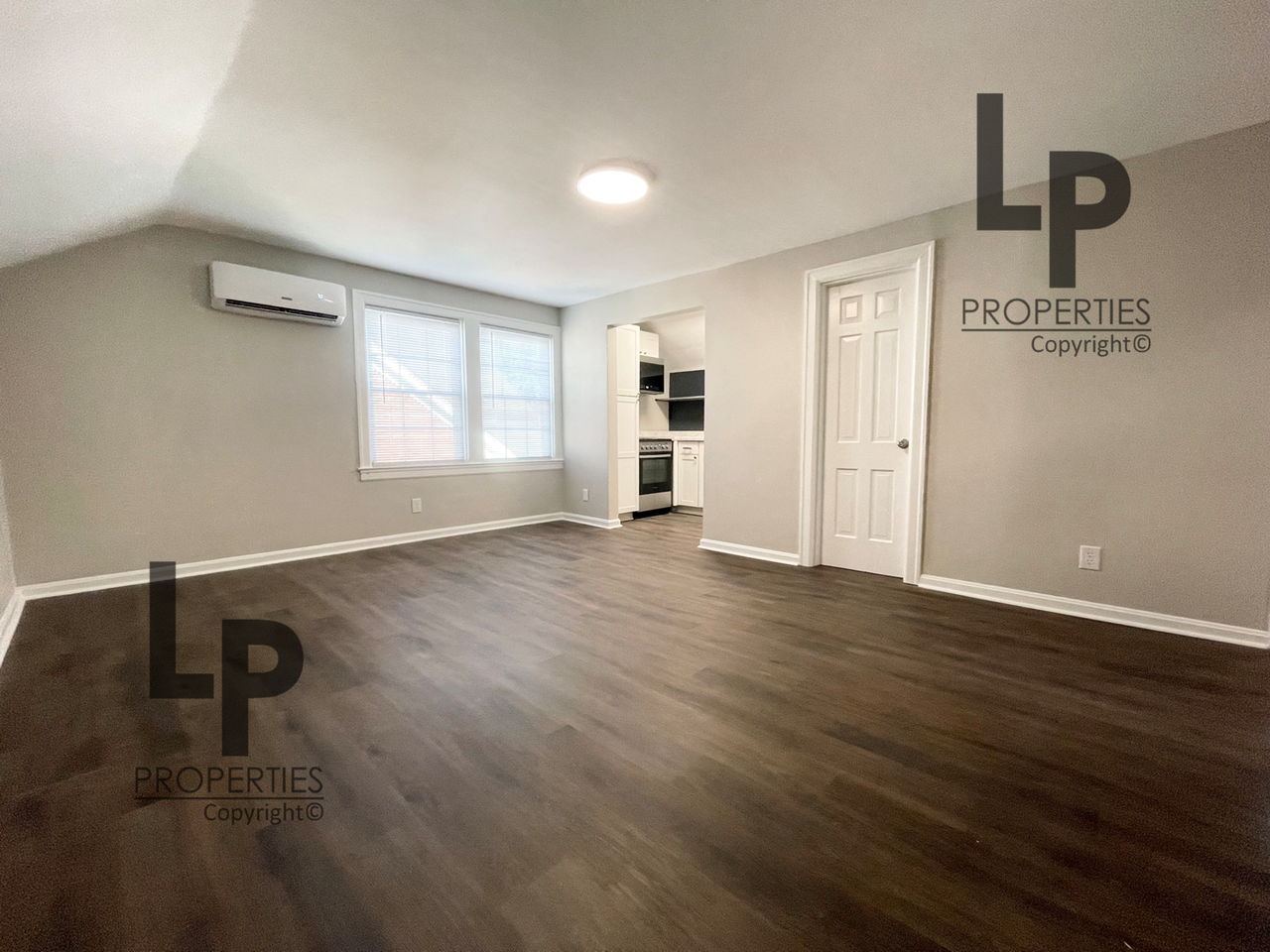 140 Cochran Road - Photo 3 of 11