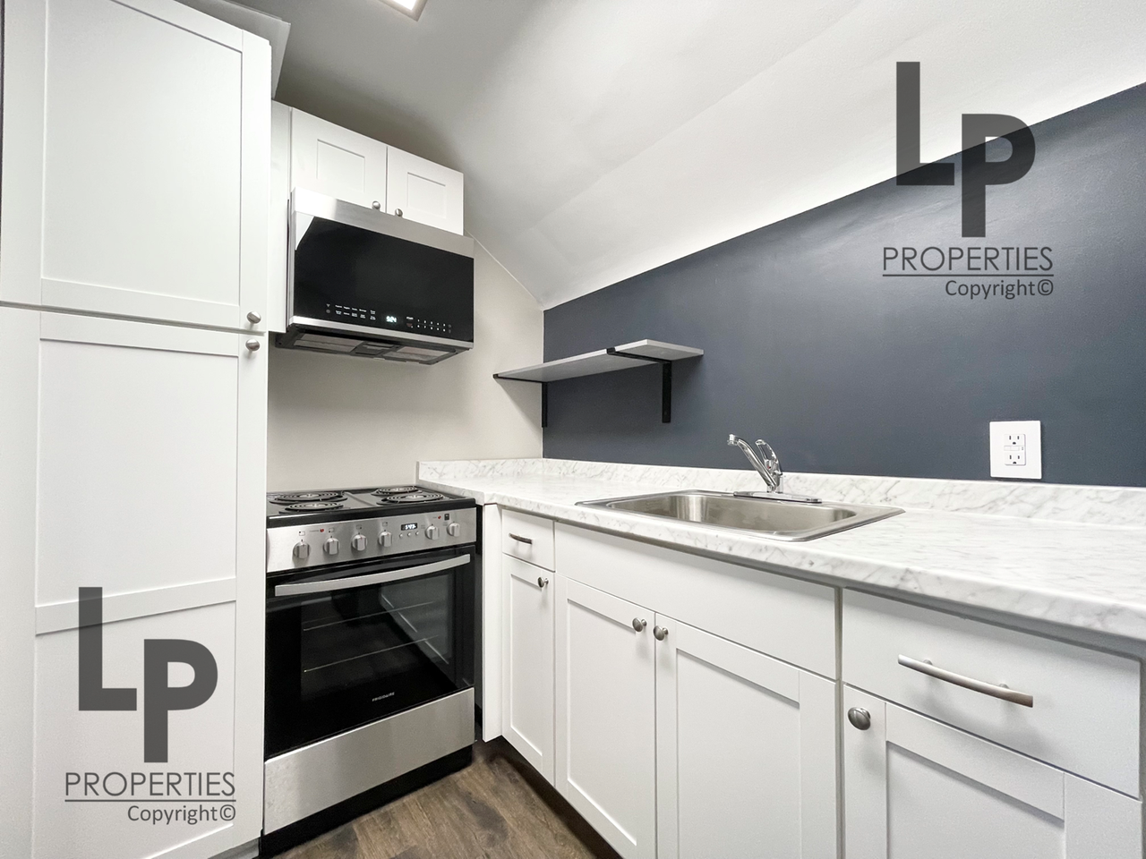 140 Cochran Road - Photo 6 of 11