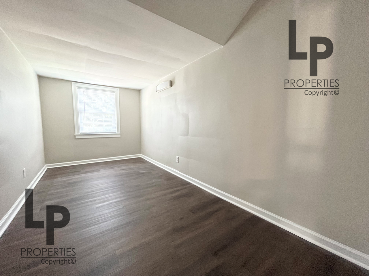 140 Cochran Road - Photo 7 of 11