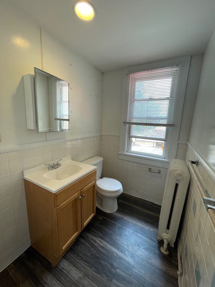 905-909 Gompers Avenue - Photo 3 of 39