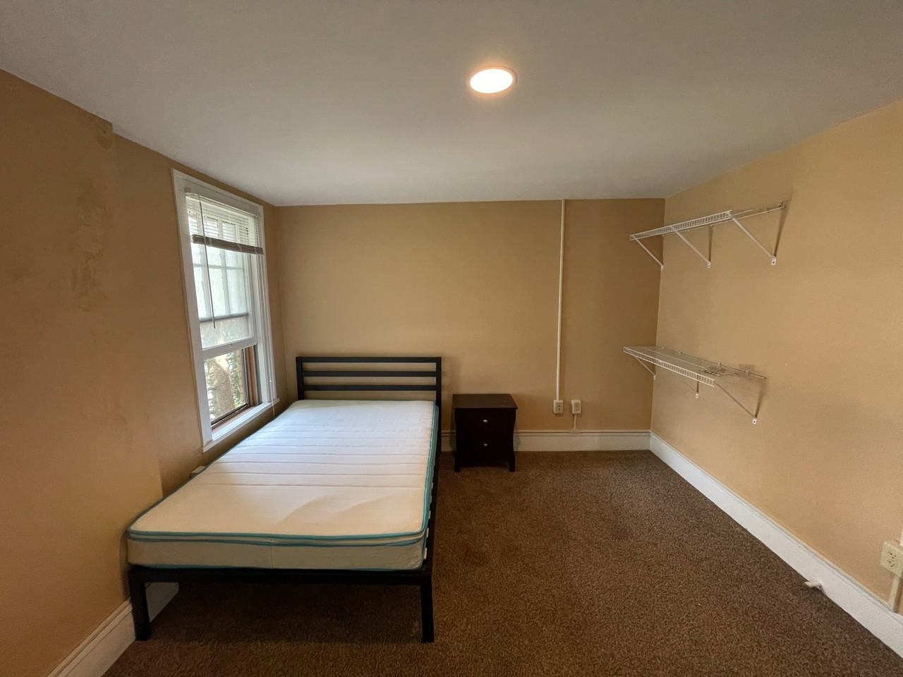 905-909 Gompers Avenue - Photo 5 of 39