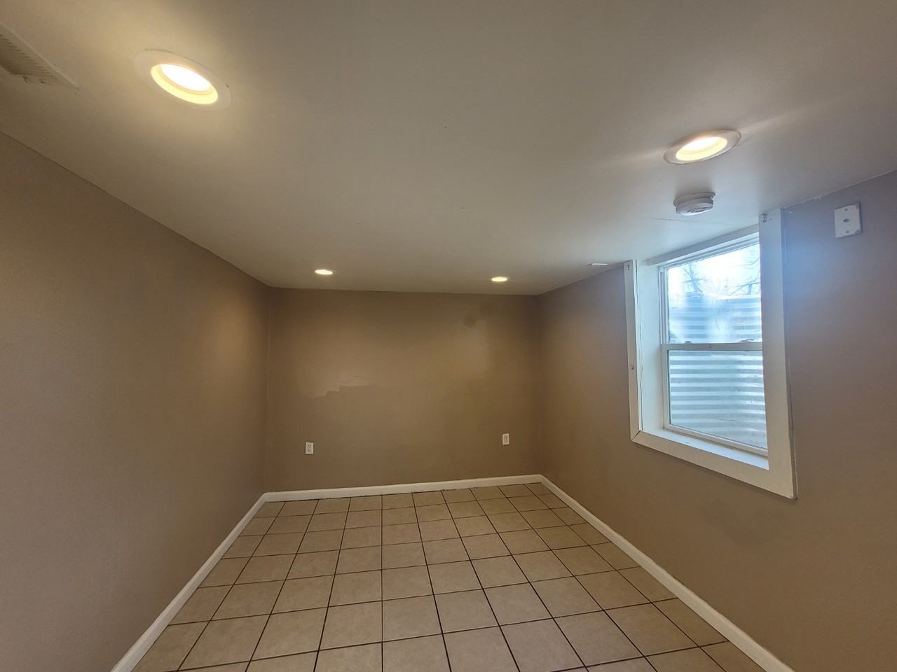 115 N Oklahoma - Photo 2 of 20